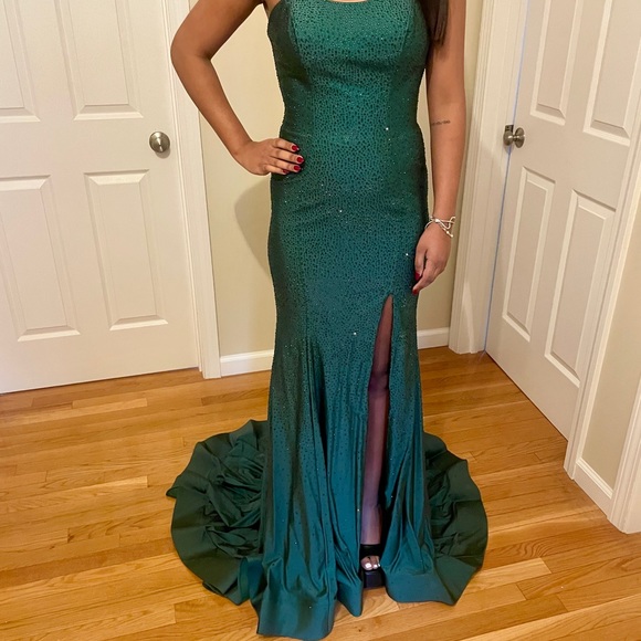 Sherri Hill dress size 4 never worn - Picture 4 of 10